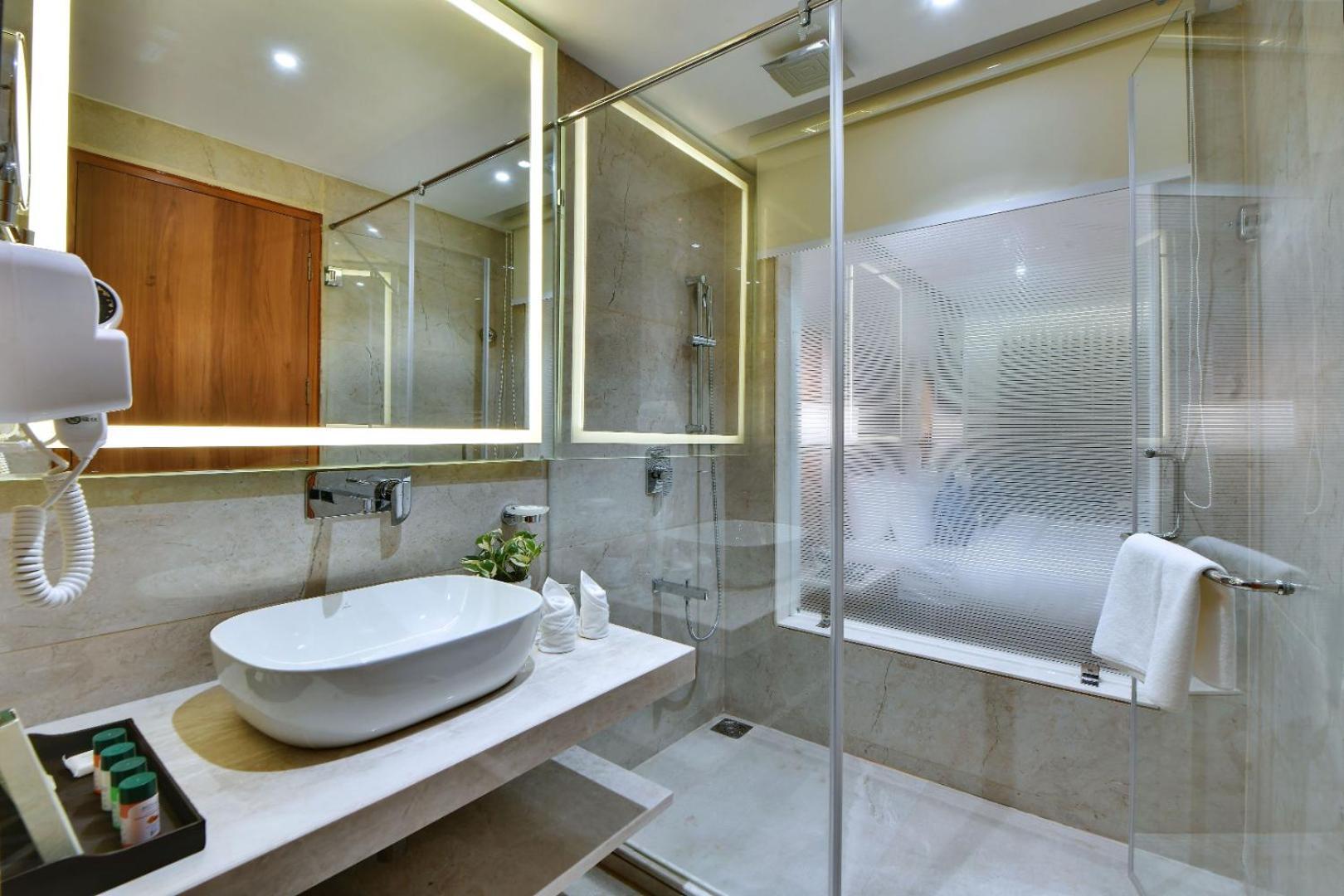 The Glory Suites Near Igi Airport นิวเดลี ภายนอก รูปภาพ